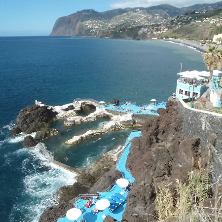 Apartment Sunny By The Sea With A Pool *