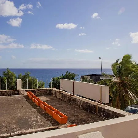 Sunny By The Sea With A Pool * Funchal (Madeira)